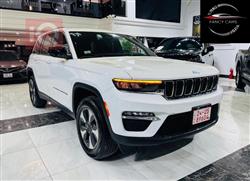 جیپ گراند شیرۆکی